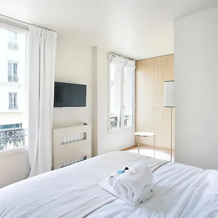 In The Center Of By Prestige Appartamento Parigi