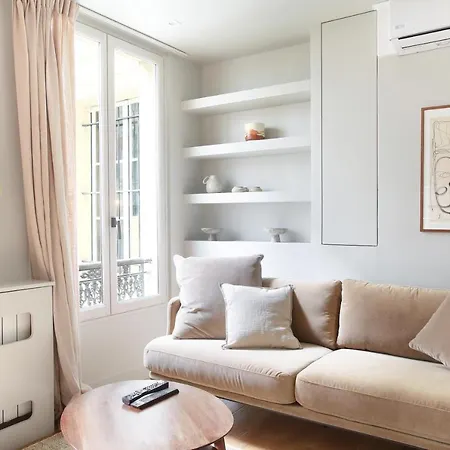 In The Center Of By Prestige Appartamento Parigi
