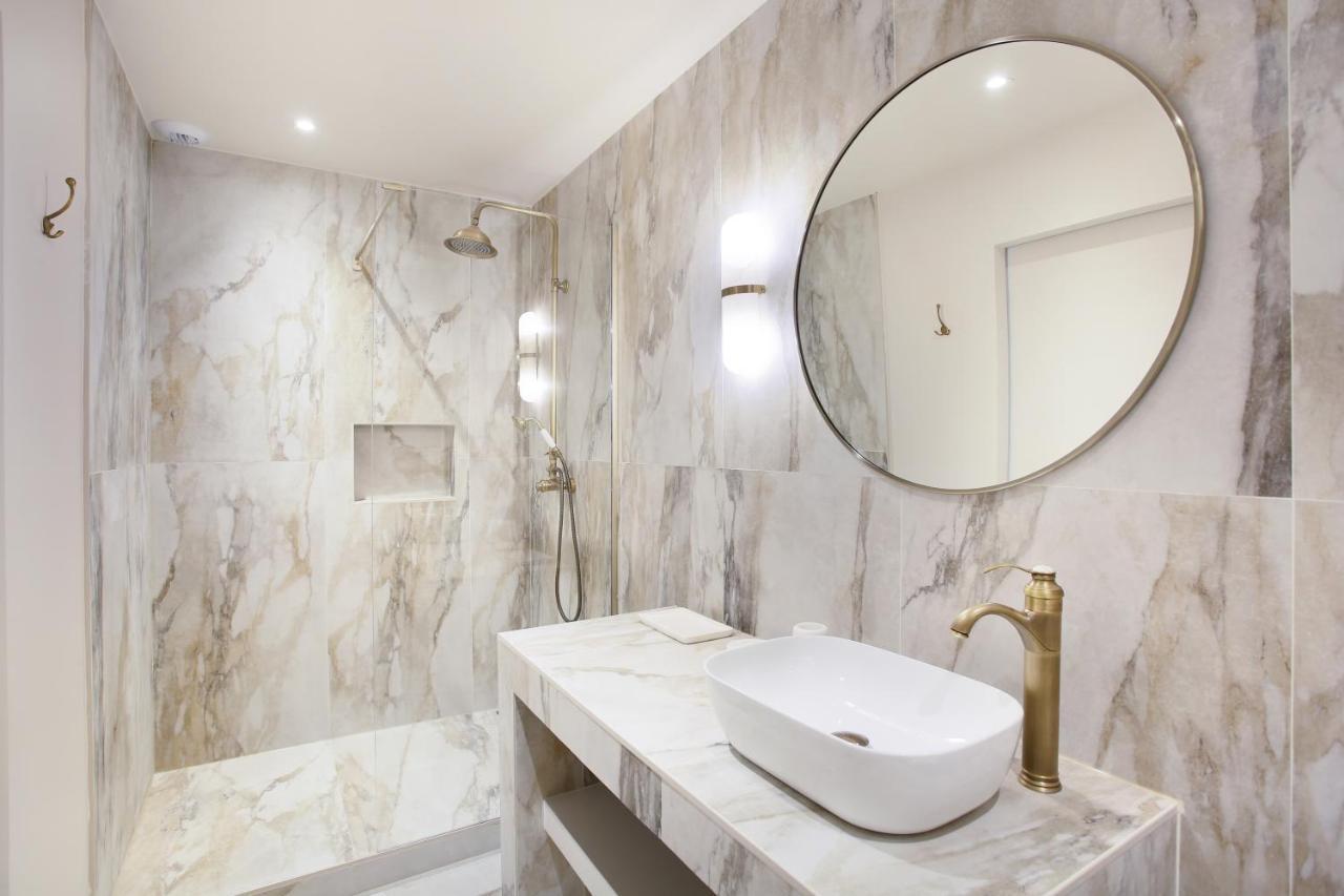 Appartamento In The Center Of By Prestige Parigi