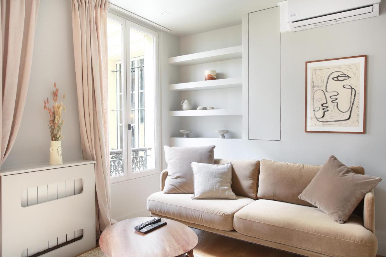 In The Center Of By Prestige Appartamento Parigi